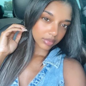 Meet your Posher, Christian